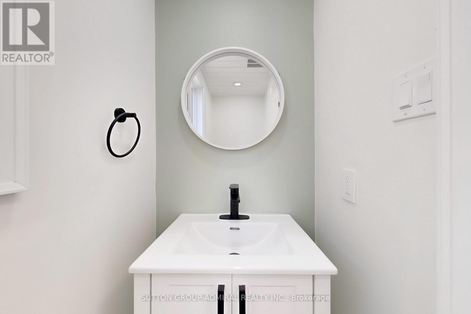 2213 Chalmers Crescent, Innisfil, Ontario  L9S 1Y6 - Photo 17 - N12689816