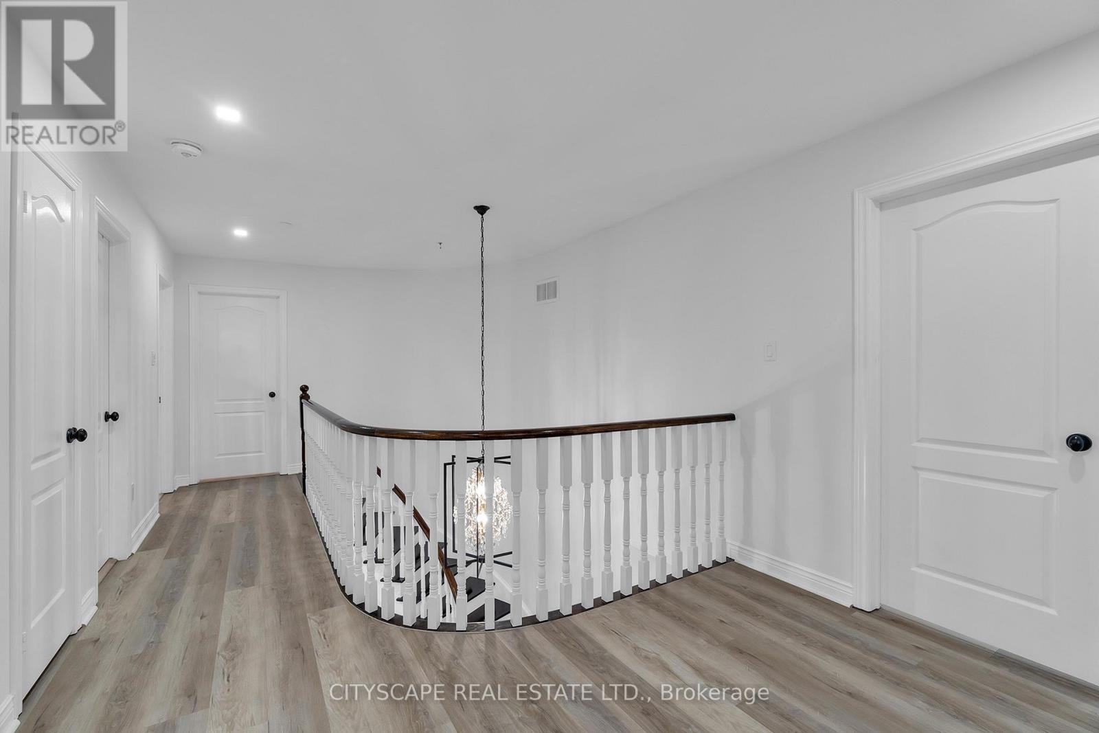 6421 Donway Drive, Mississauga, Ontario  L5V 1J4 - Photo 22 - W12689822