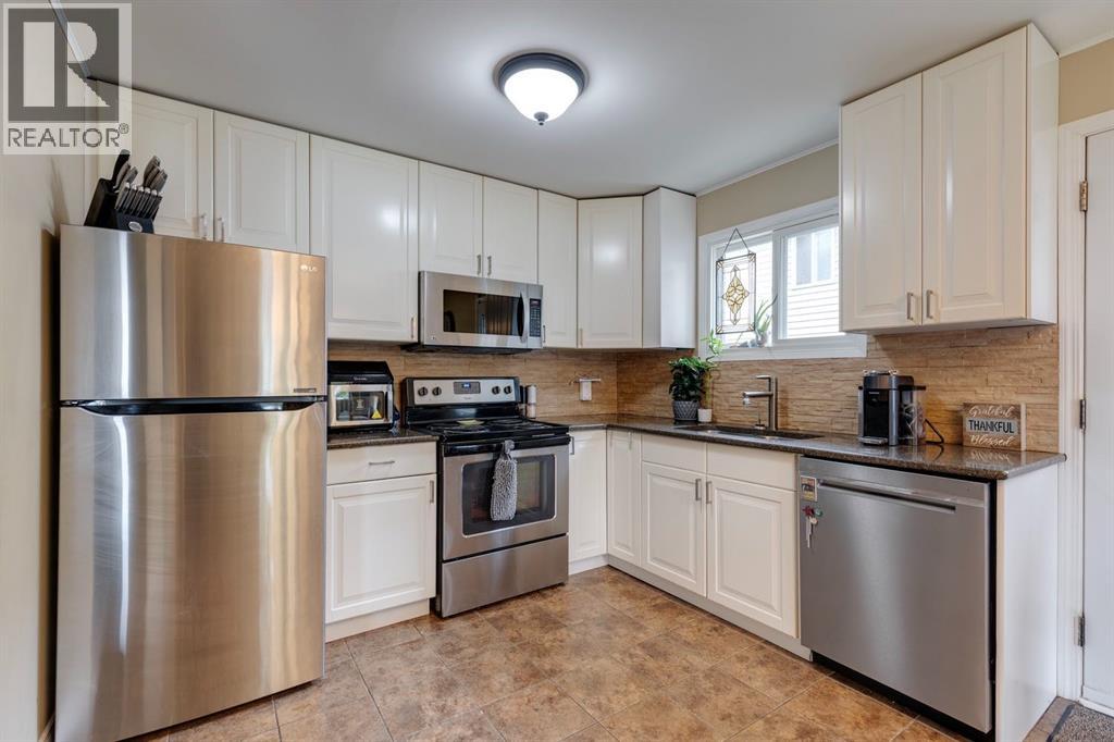 87 Falton Close Ne, Calgary, Alberta  T3J 1X2 - Photo 8 - A2251298