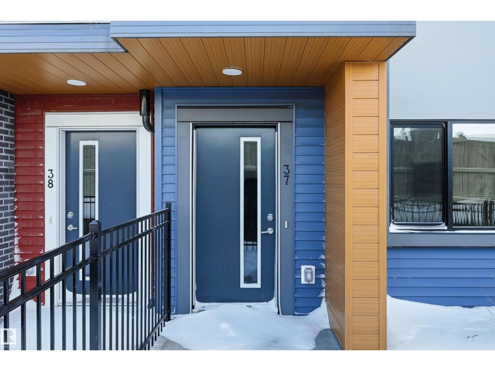 #37 1010 Rabbit Hill Rd Sw, Edmonton, Alberta  T6W 4G7 - Photo 2 - E4469836