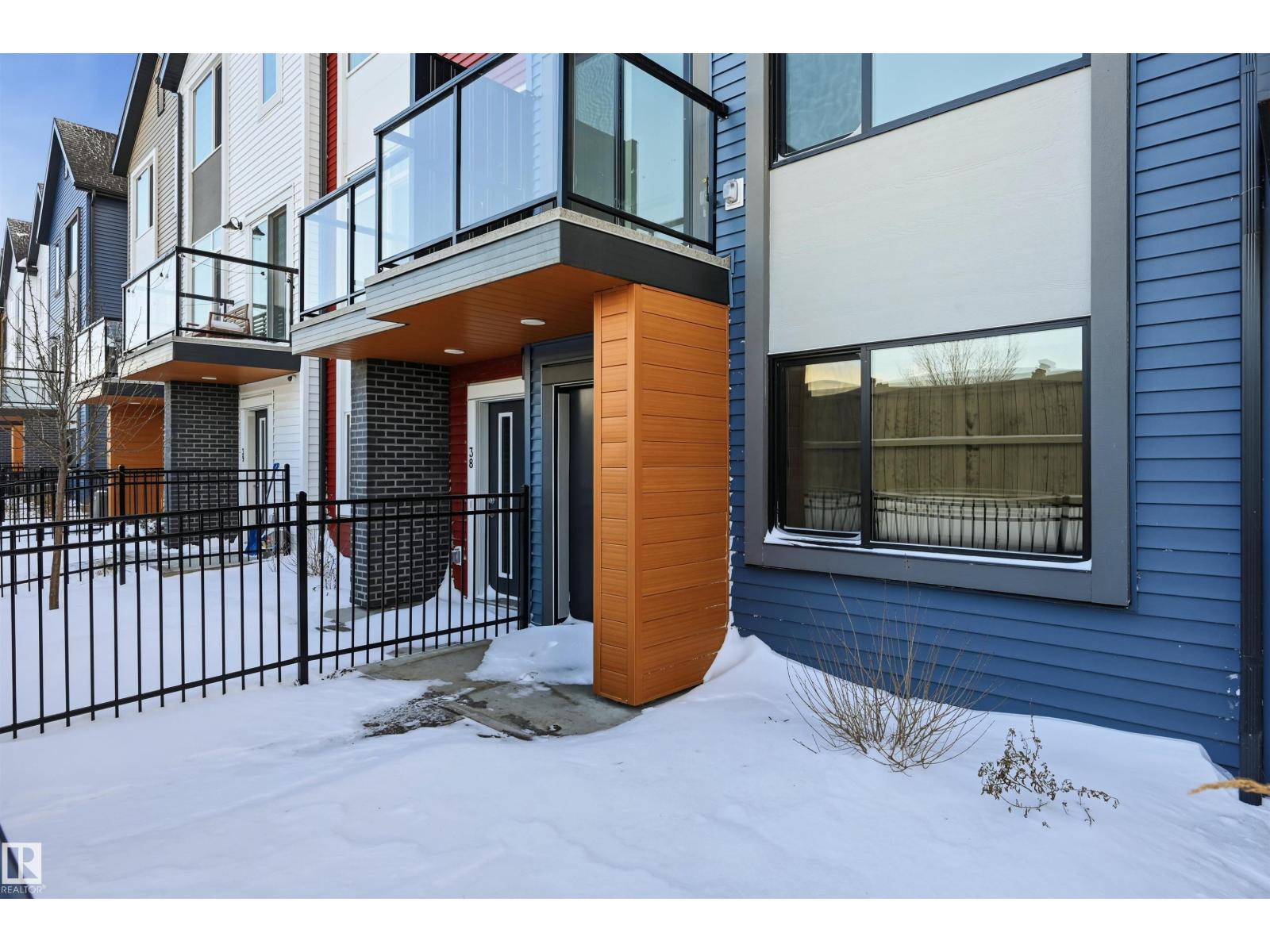 #37 1010 Rabbit Hill Rd Sw, Edmonton, Alberta  T6W 4G7 - Photo 3 - E4469836