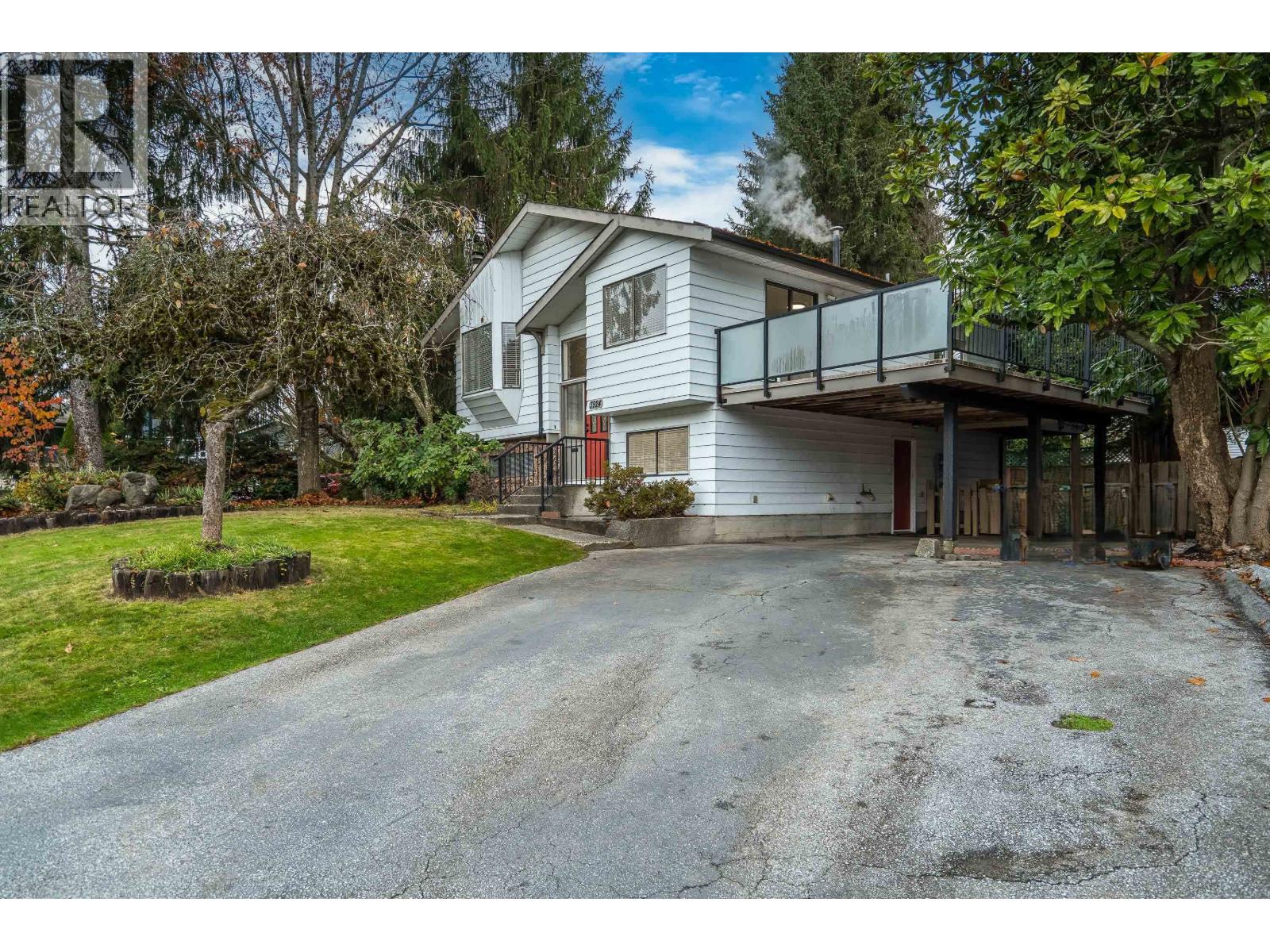 3924 Victoria Place, Port Coquitlam, British Columbia  V3B 5M1 - Photo 3 - R3063343