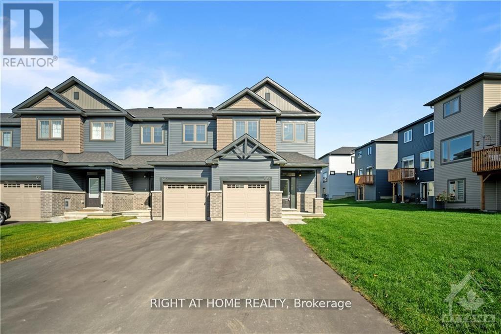 1010 KIJIK CRESCENT, Ottawa, Ontario