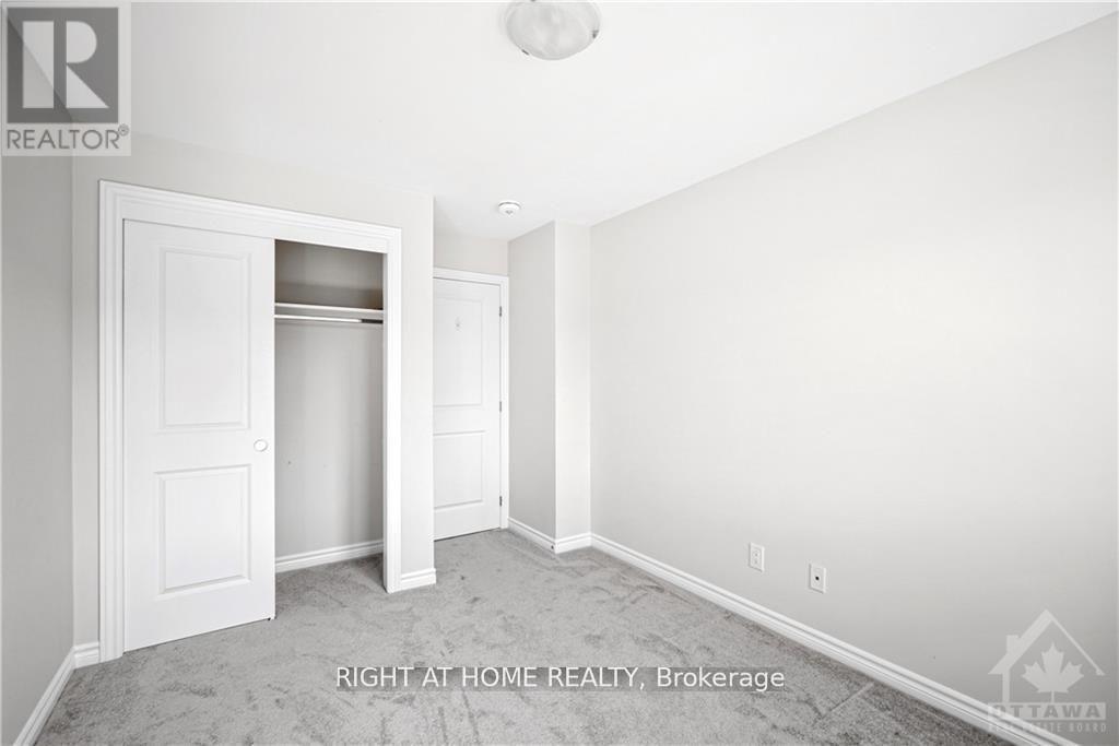 1010 Kijik Crescent, Ottawa, Ontario  K1X 0G9 - Photo 13 - X12689838