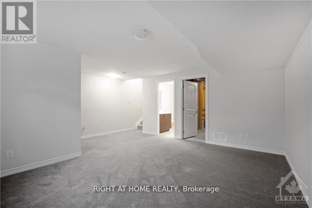 1010 Kijik Crescent, Ottawa, Ontario  K1X 0G9 - Photo 20 - X12689838