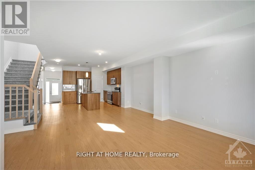 1010 Kijik Crescent, Ottawa, Ontario  K1X 0G9 - Photo 9 - X12689838