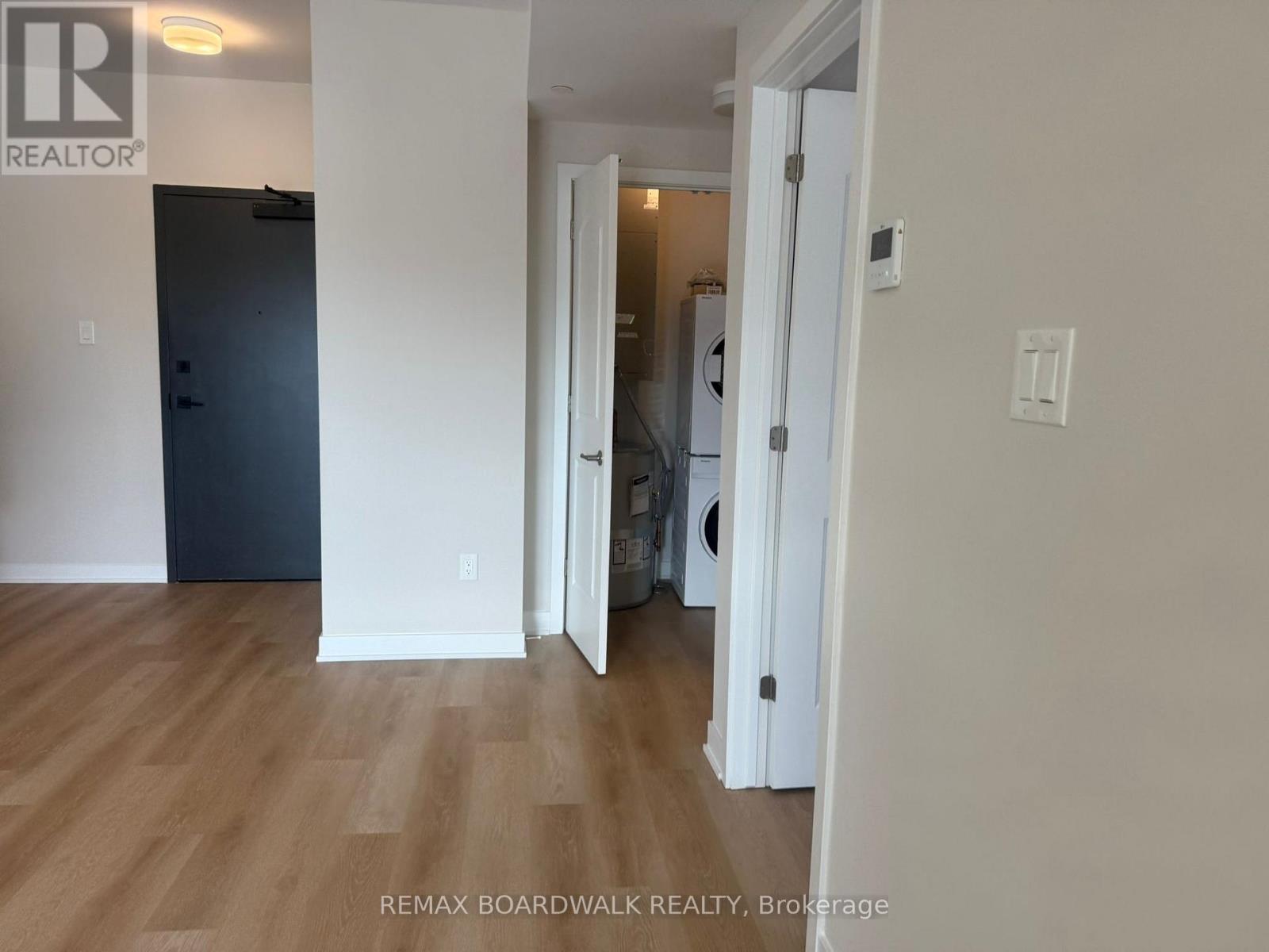 214 - 3600 Brian Coburn Boulevard, Ottawa, Ontario  K4A 5T8 - Photo 3 - X12689848