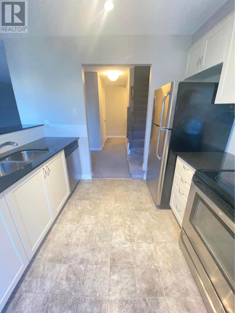 39 Maroma Street, Ottawa, Ontario  K4A 1A3 - Photo 6 - X12689850