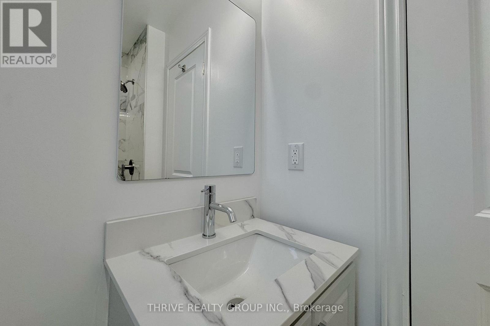 3 - 140 Ridout Street S, London South, Ontario  N6C 3X6 - Photo 19 - X12668316