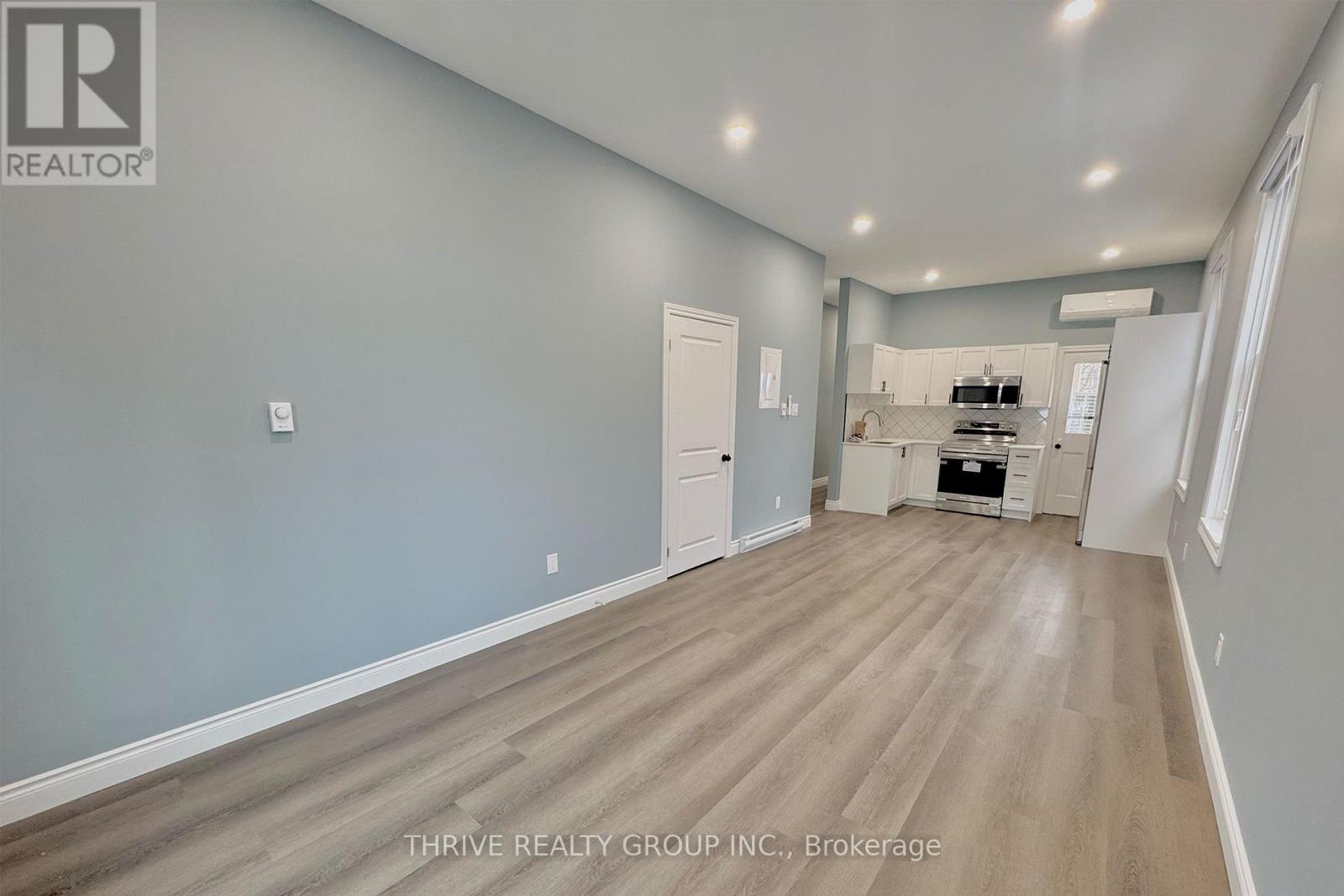 3 - 140 Ridout Street S, London South, Ontario  N6C 3X6 - Photo 7 - X12668316