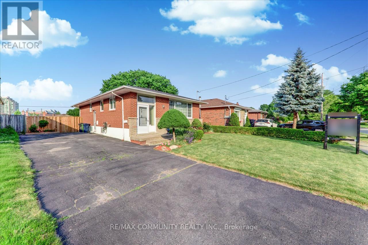 40 Aspendale Drive, Toronto, Ontario  M1P 4J6 - Photo 2 - E12689854