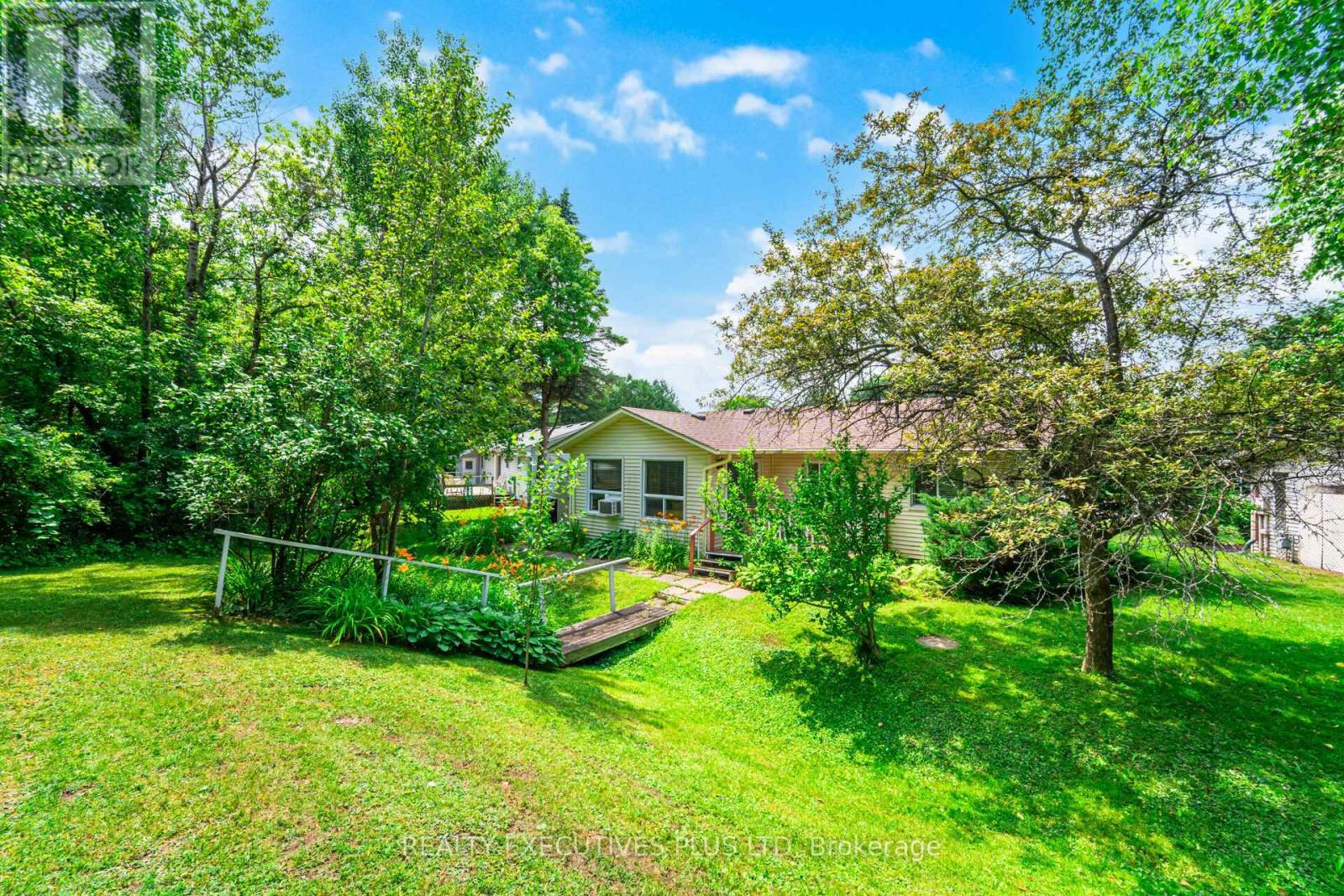 5 Pineview Court, New Tecumseth, Ontario  L0G 1W0 - Photo 34 - N12689866