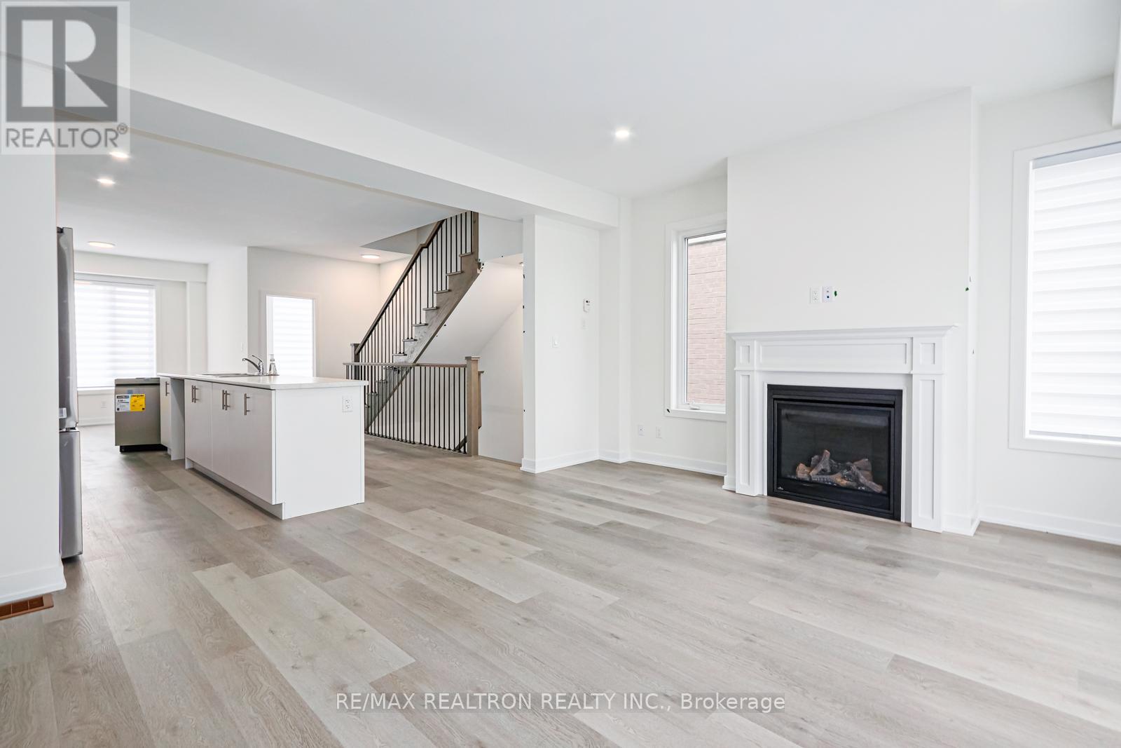 52 Winters Crescent, Collingwood, Ontario  L9Y 5B4 - Photo 4 - S12659120