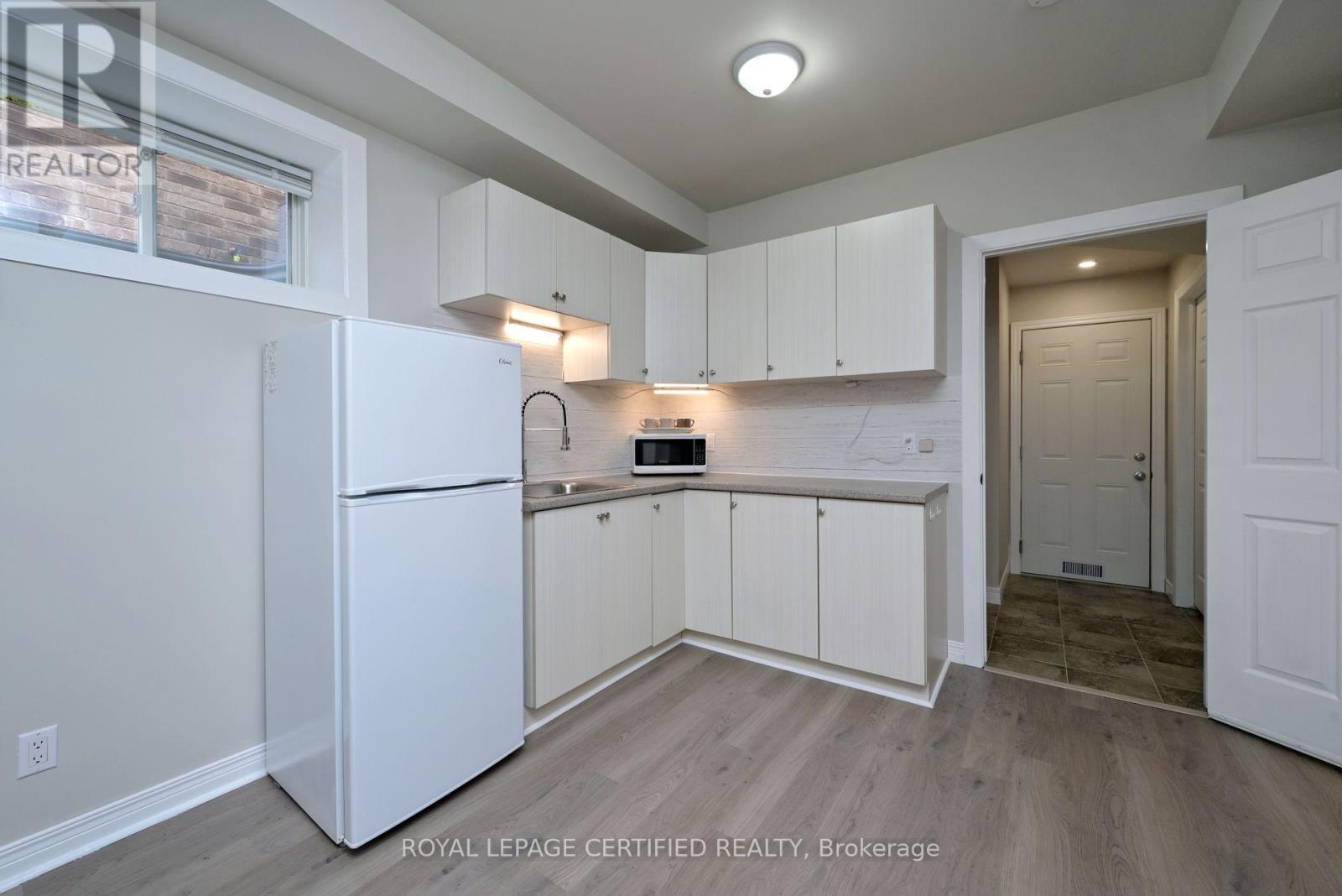 102 Oakes Crescent, Guelph, Ontario  N1E 0J5 - Photo 26 - X12689842