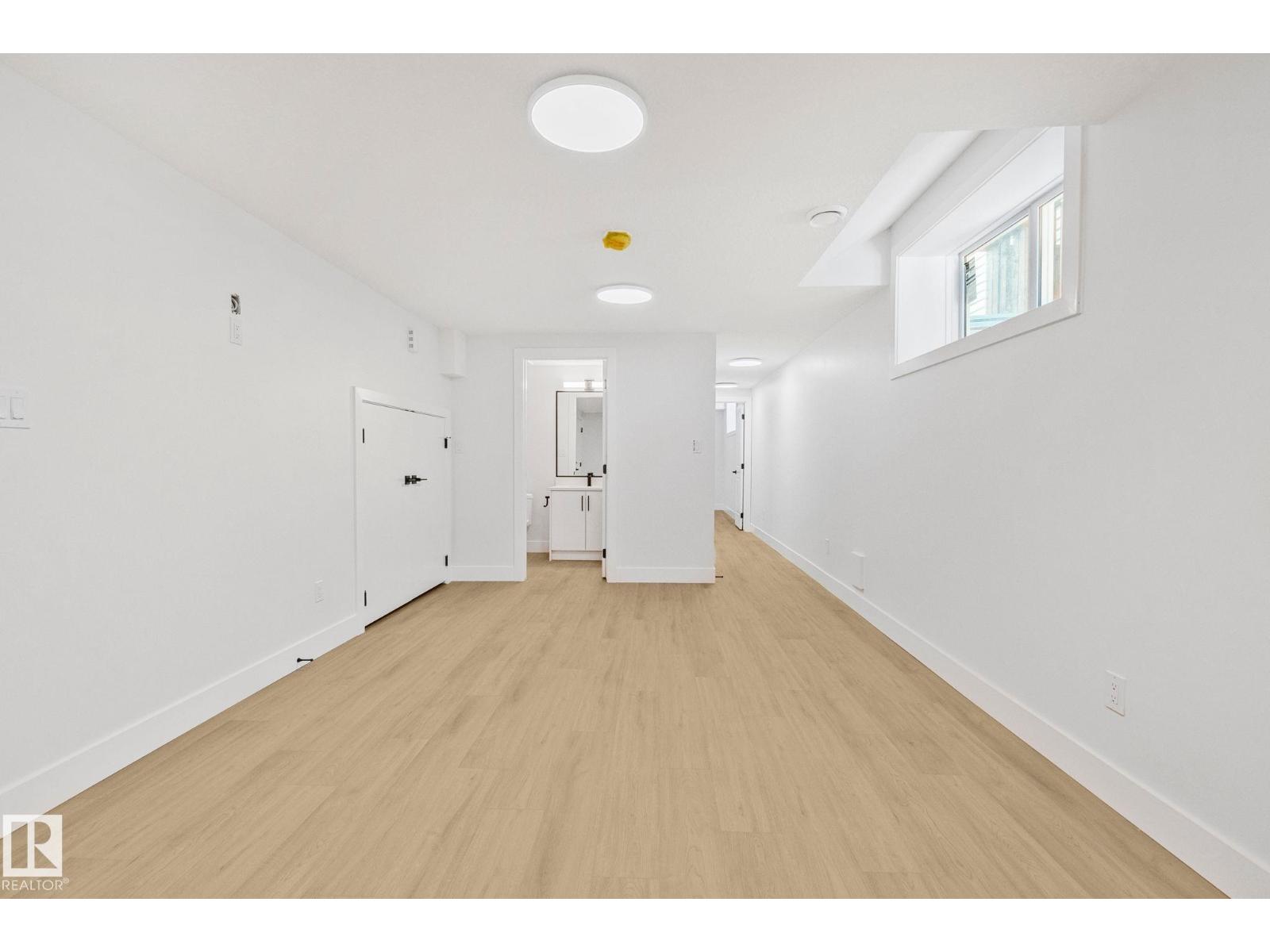 Unknown Address, ,    - Photo 35 - E4469837