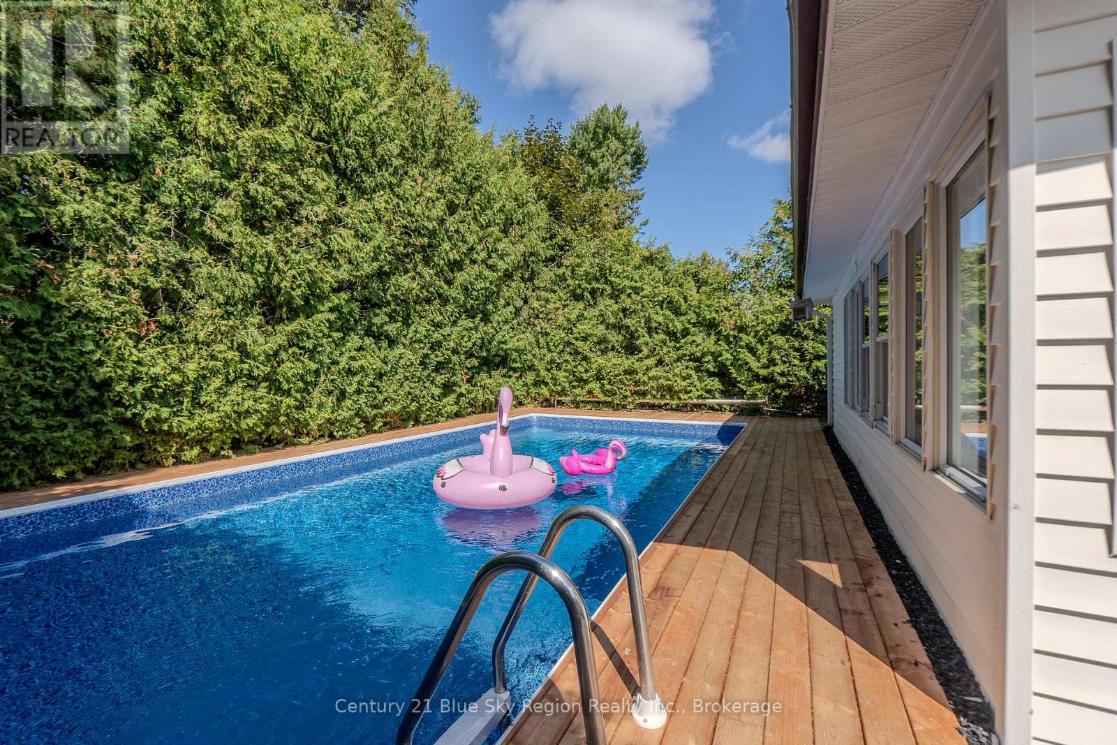 62 Strathcona Drive, North Bay, Ontario  P1A 2N1 - Photo 38 - X12537088