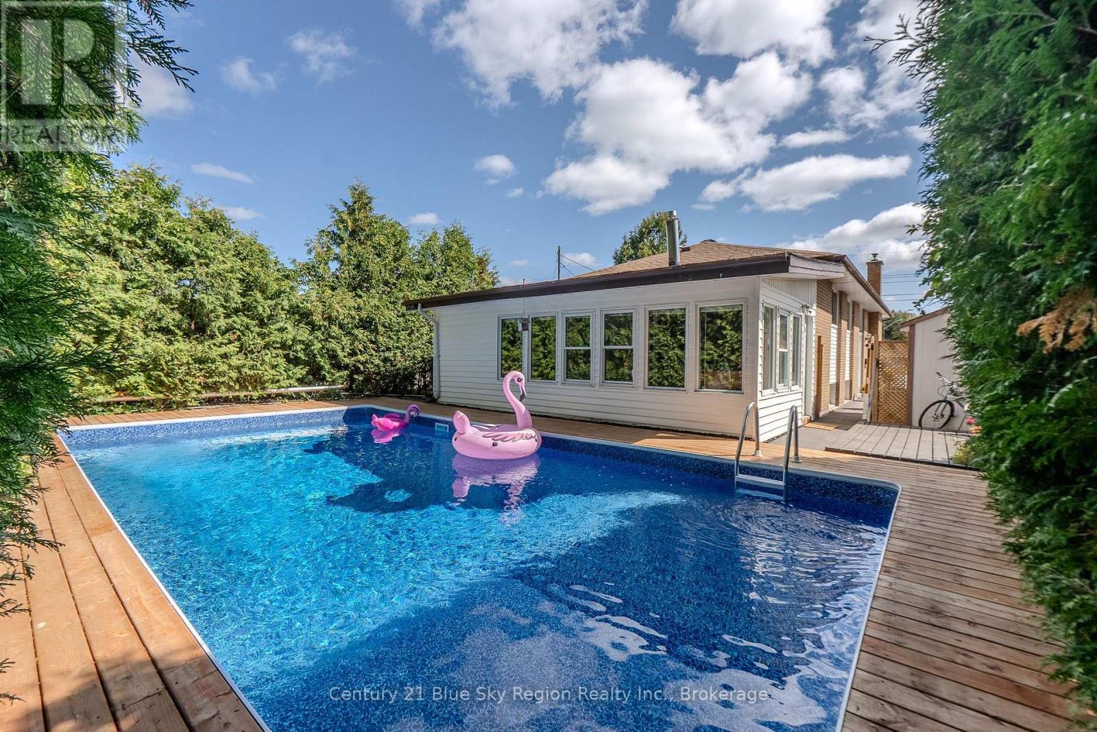 62 Strathcona Drive, North Bay, Ontario  P1A 2N1 - Photo 39 - X12537088