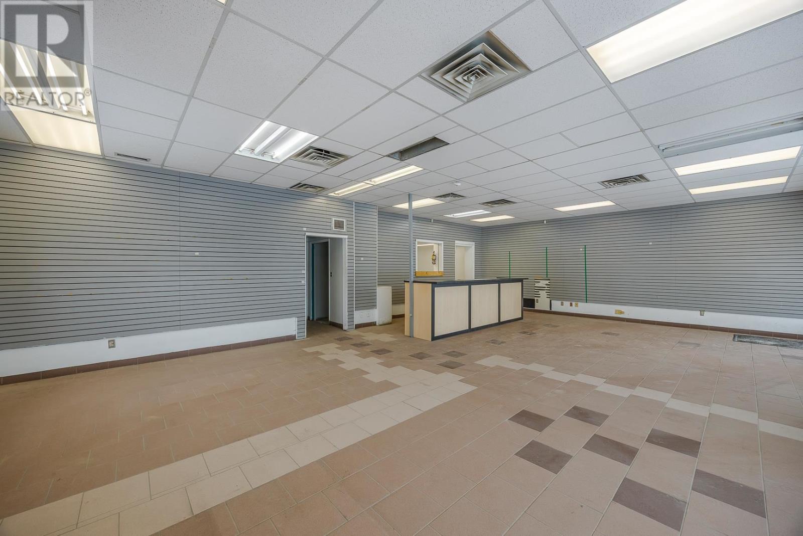 28 Industrial Court A, Sault Ste. Marie, Ontario  P6B 5W6 - Photo 3 - SM260086