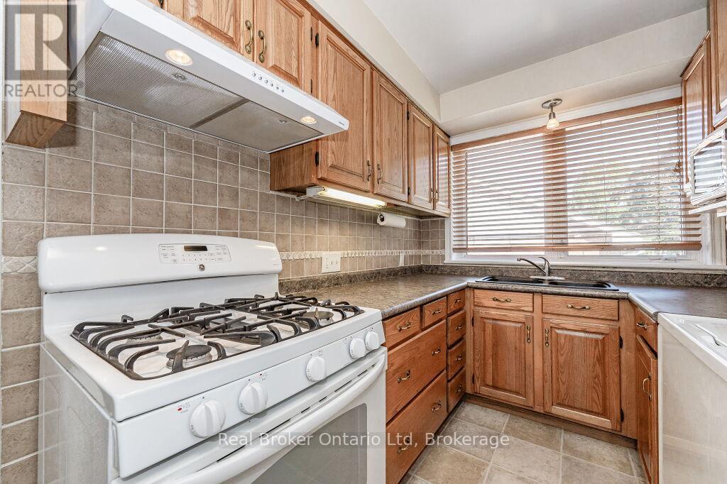 Main - 195 Edinburgh Road S, Guelph (Dovercliffe Park/old University), Ontario  N1G 2H8 - Photo 15 - X12689870