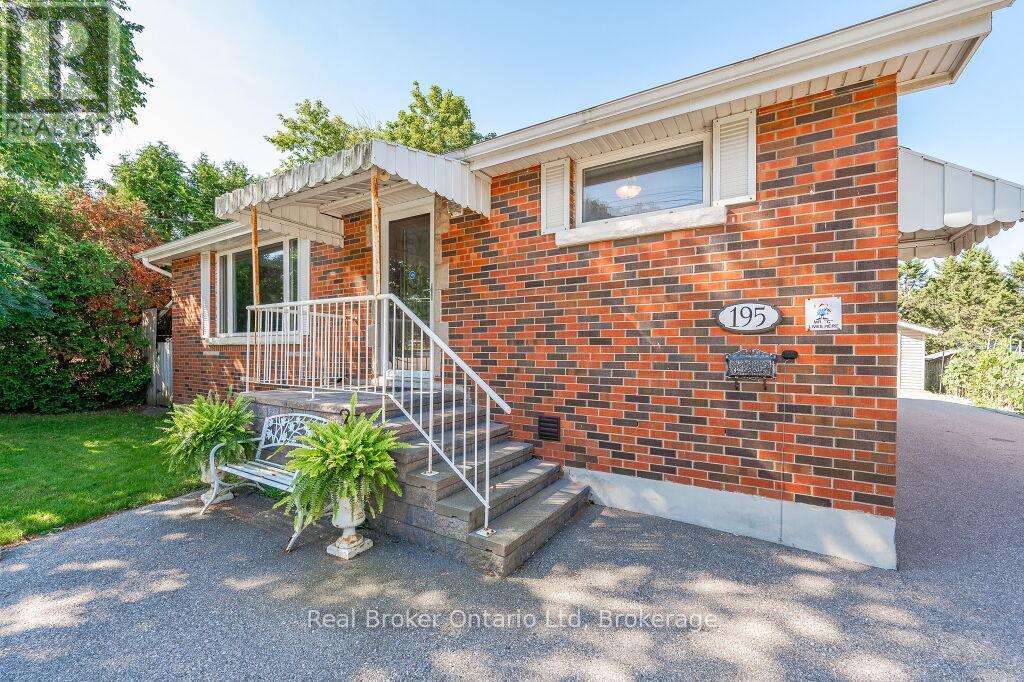 Main - 195 Edinburgh Road S, Guelph (Dovercliffe Park/old University), Ontario  N1G 2H8 - Photo 2 - X12689870