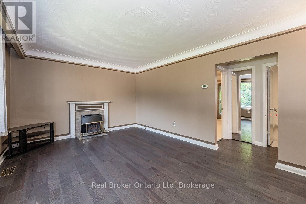 Main - 195 Edinburgh Road S, Guelph (Dovercliffe Park/old University), Ontario  N1G 2H8 - Photo 4 - X12689870