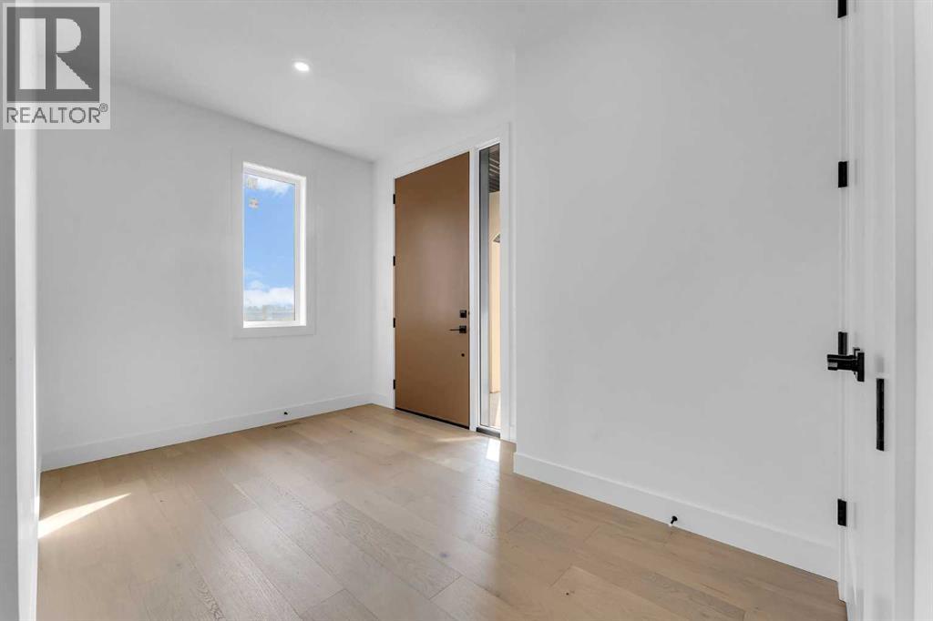 47 North Bridges Garden, Langdon, Alberta  T0J 1X3 - Photo 2 - A2272052