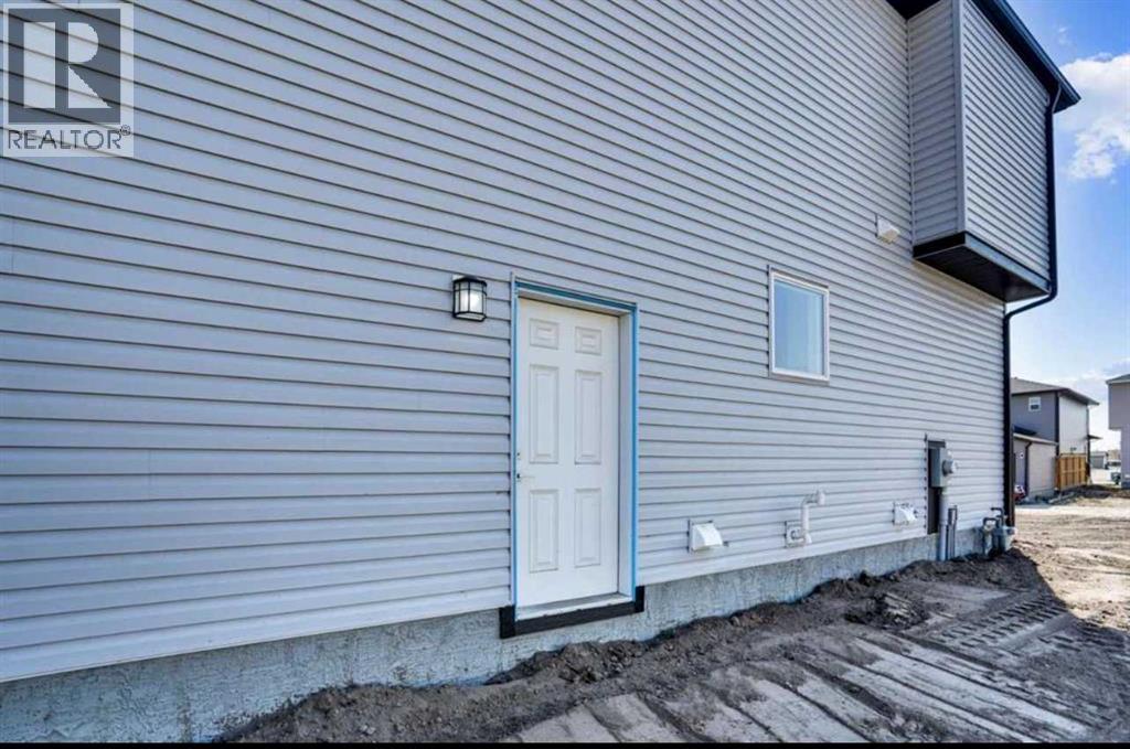 21 Cornerbrook Lane Ne, Calgary, Alberta  T3N 2H1 - Photo 2 - A2278523