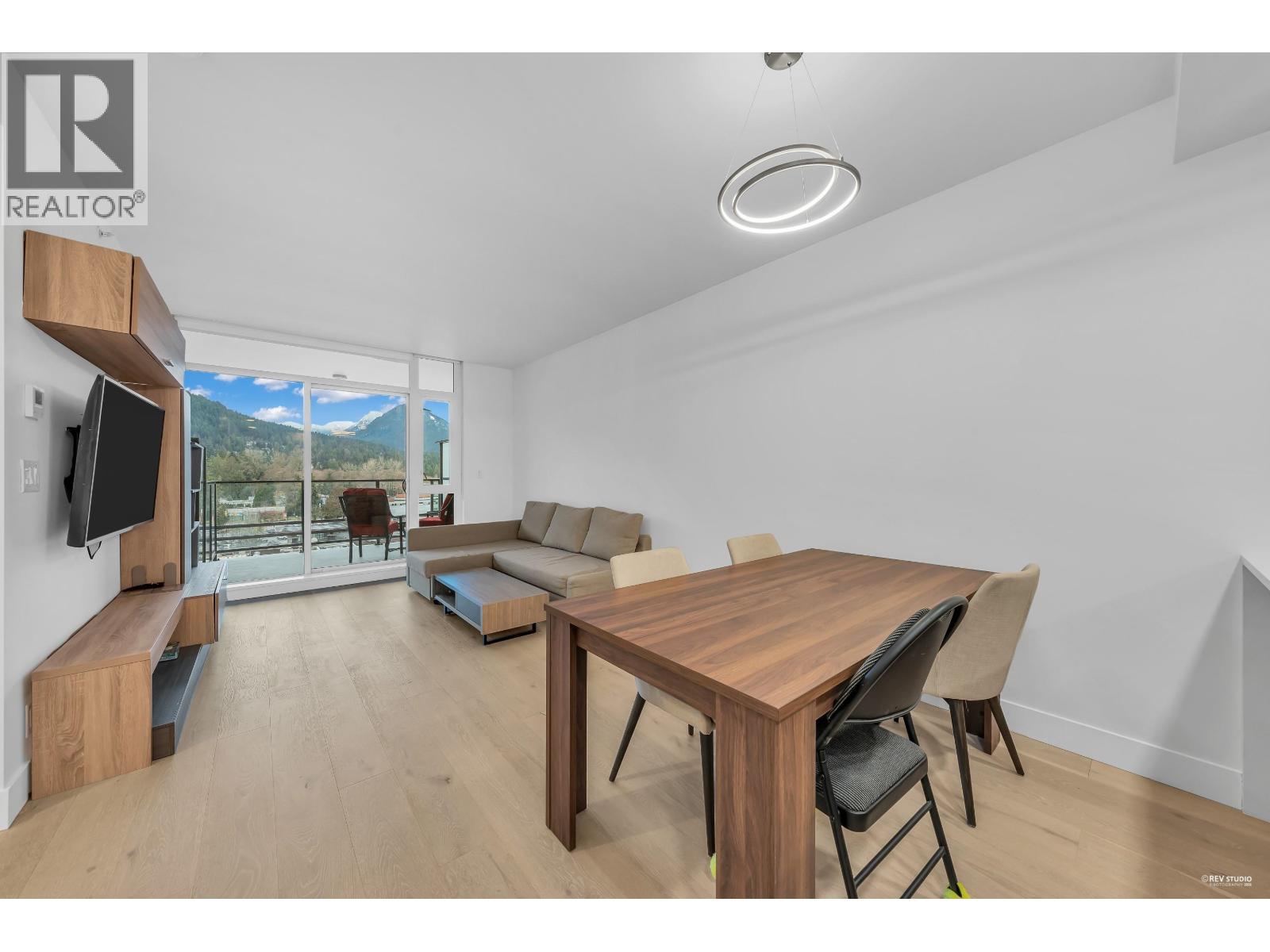 607 2780 Valley Centre Avenue, North Vancouver, British Columbia V7J 0C4 - Photo 2 - R3078671