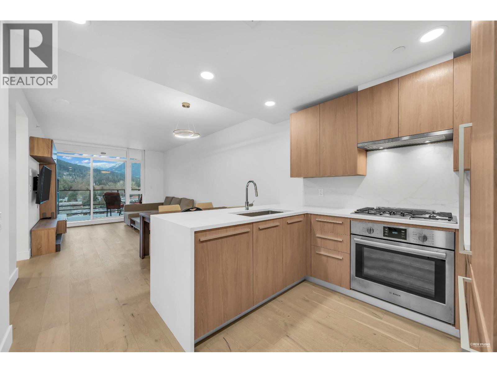 607 2780 Valley Centre Avenue, North Vancouver, British Columbia V7J 0C4 - Photo 5 - R3078671