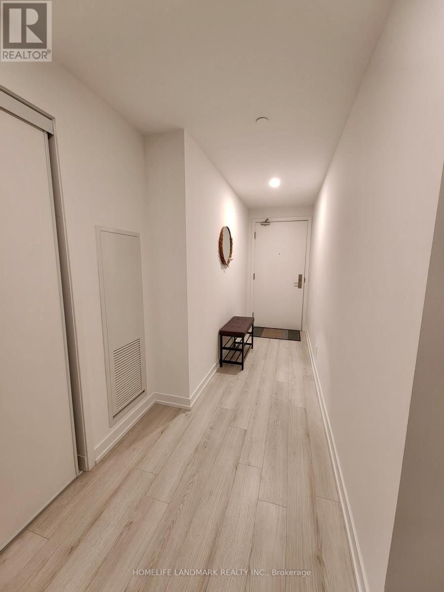 2301 - 33 HELENDALE AVENUE, Toronto, Ontario