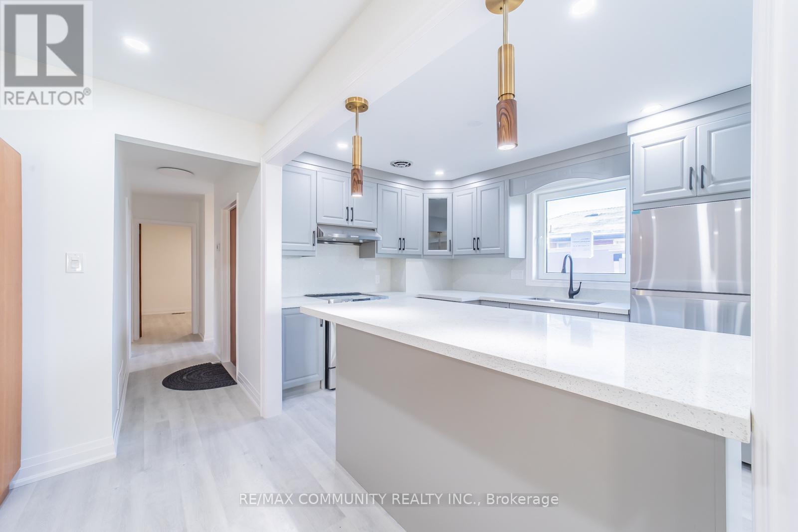 42 Aspendale Drive, Toronto, Ontario  M1P 4J6 - Photo 12 - E12689874