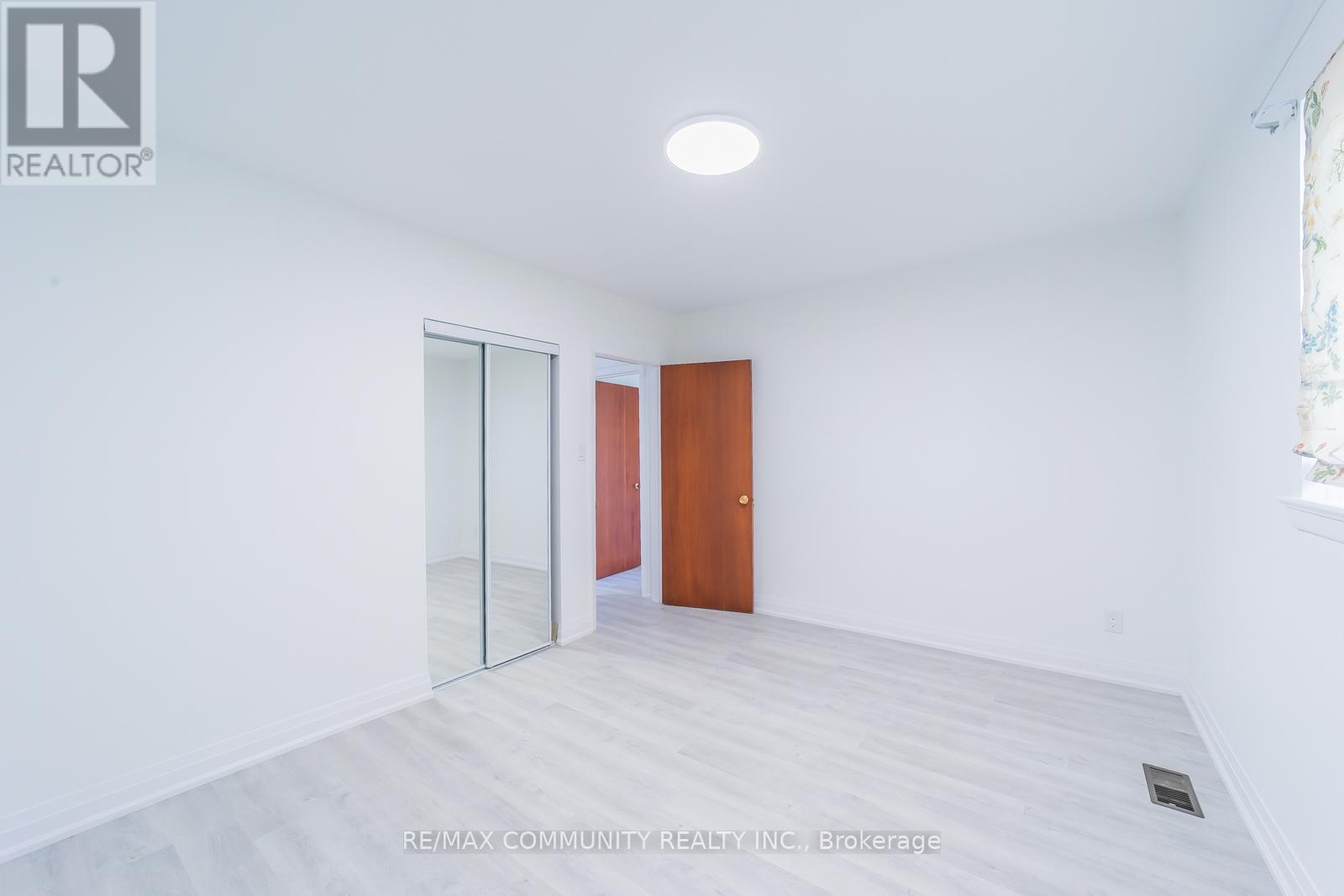 42 Aspendale Drive, Toronto, Ontario  M1P 4J6 - Photo 15 - E12689874