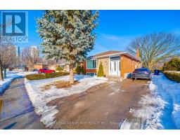 42 ASPENDALE DRIVE, Toronto, Ontario