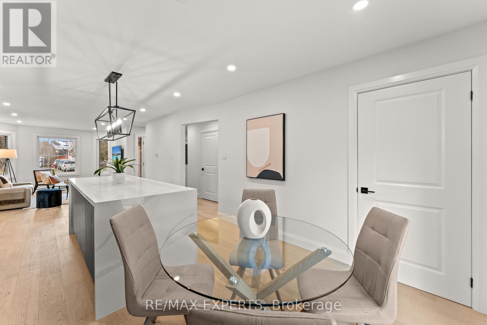 353 Walter Drive, Georgina, Ontario  L4P 3A8 - Photo 17 - N12689092