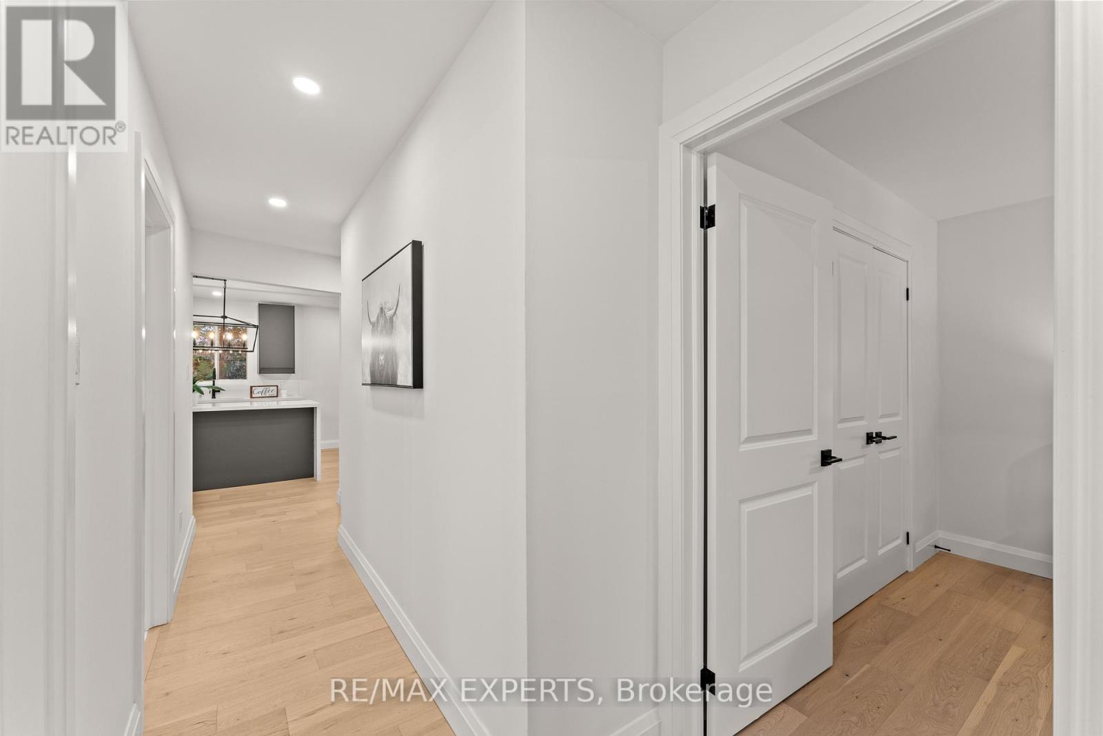 353 Walter Drive, Georgina, Ontario  L4P 3A8 - Photo 22 - N12689092