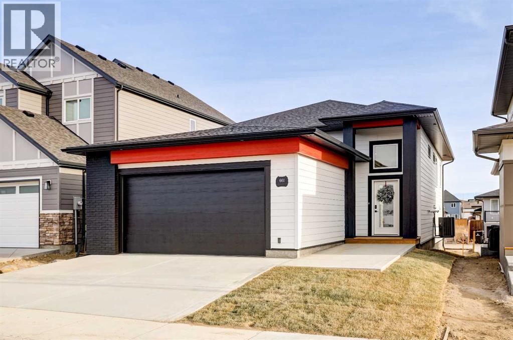 661 Devonia Road W, Lethbridge, Alberta  T1J 5W3 - Photo 1 - A2276213