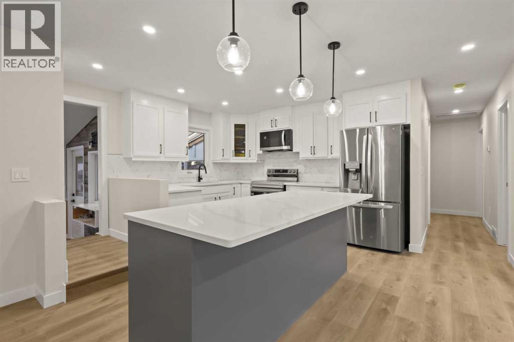 219 Pinemill Road Ne, Calgary, Alberta  T1Y 2E1 - Photo 11 - A2278052