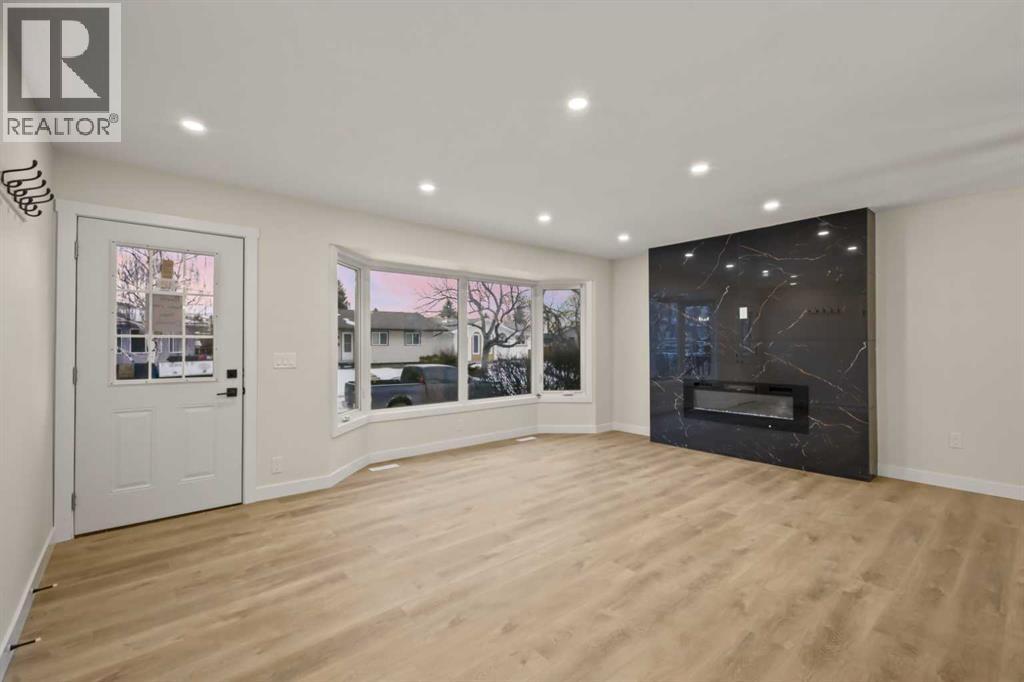 219 Pinemill Road Ne, Calgary, Alberta  T1Y 2E1 - Photo 6 - A2278052