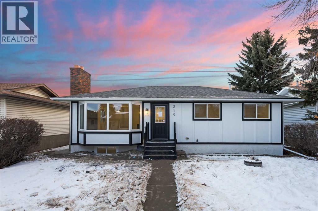 219 Pinemill Road NE, Calgary, Alberta