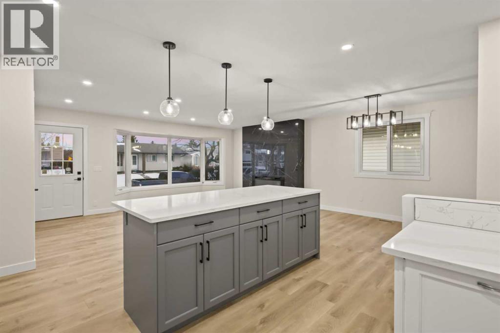 219 Pinemill Road Ne, Calgary, Alberta  T1Y 2E1 - Photo 14 - A2278052