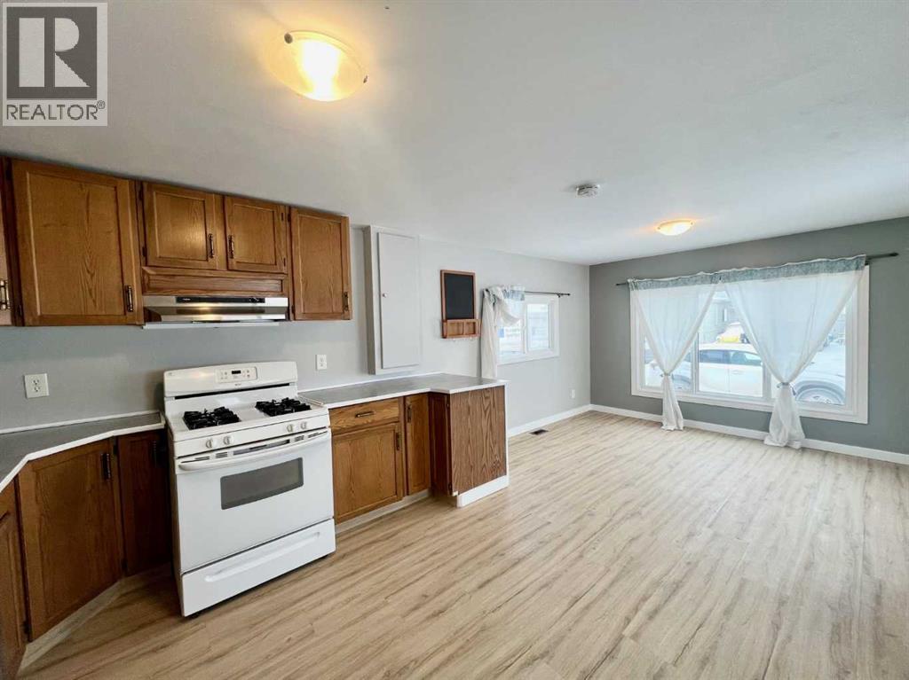 18, 400 1 Street Se, Linden, Alberta  T0M 1J0 - Photo 3 - A2277127