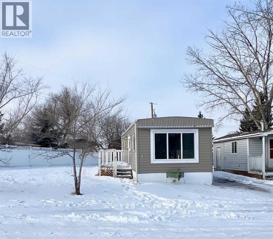 18, 400 1 Street SE, Linden, Alberta