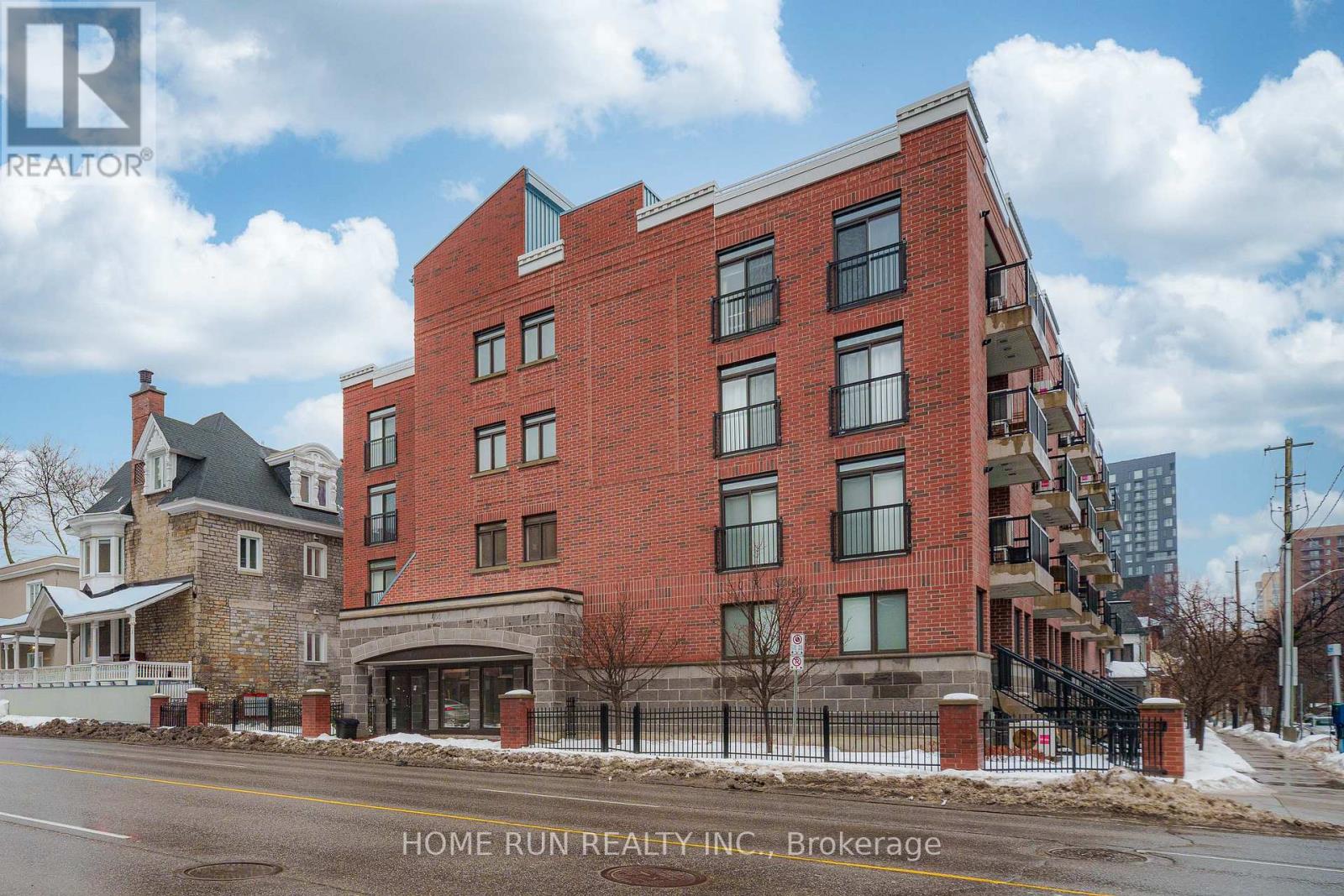 458a King Edward Avenue, Ottawa, Ontario  K1N 0B3 - Photo 2 - X12689904