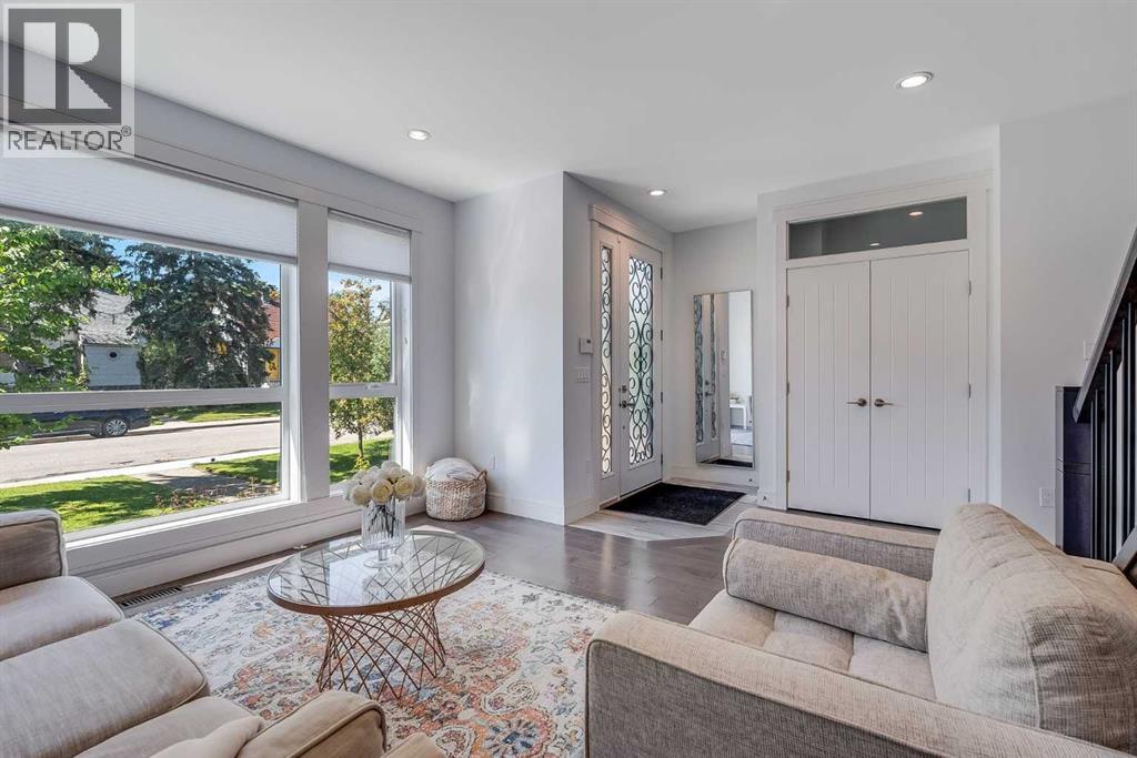 434 30 Avenue Nw, Calgary, Alberta  T2M 2N4 - Photo 4 - A2248288