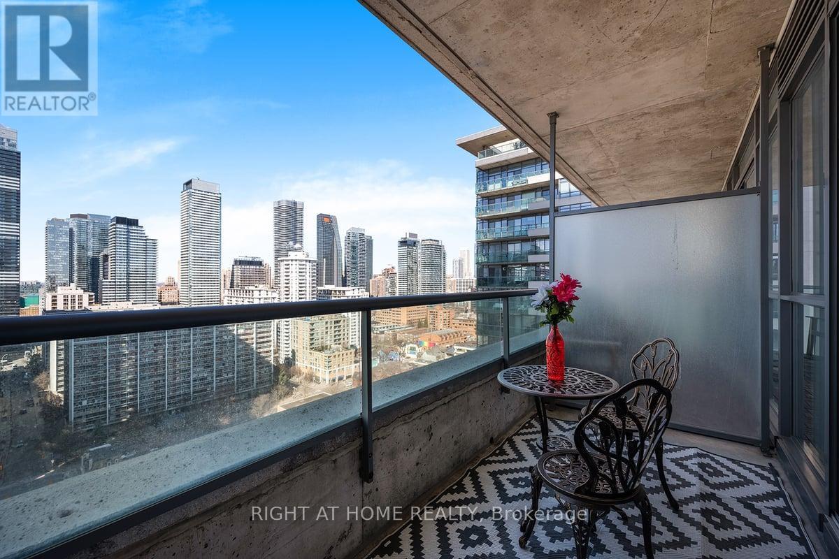 2104 - 281 Mutual Street, Toronto, Ontario  M4Y 3C4 - Photo 13 - C12689932