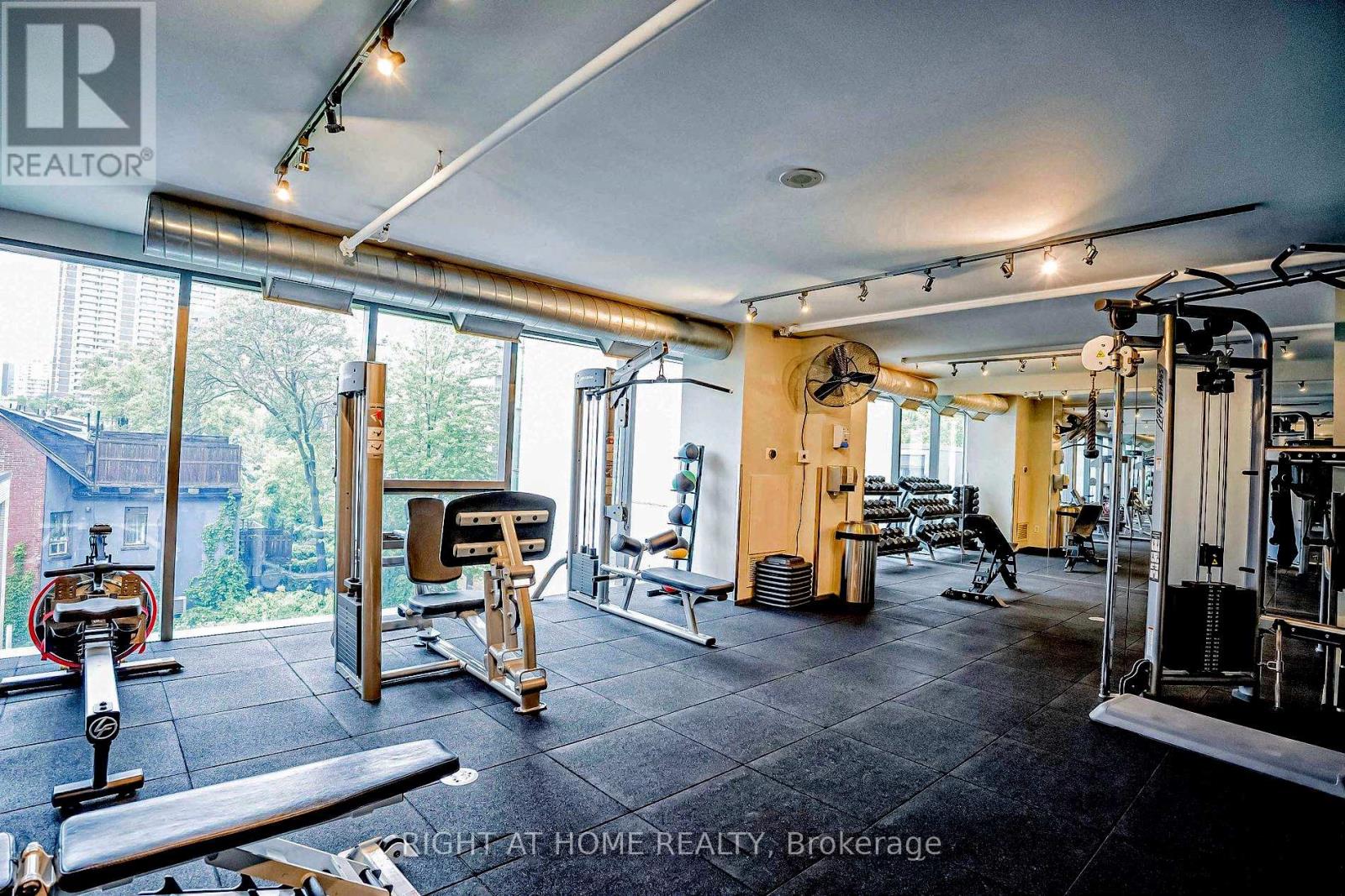 2104 - 281 Mutual Street, Toronto, Ontario  M4Y 3C4 - Photo 28 - C12689932