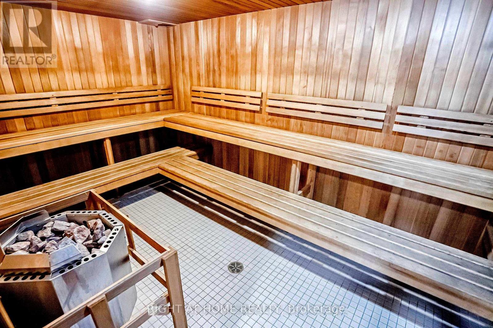 2104 - 281 Mutual Street, Toronto, Ontario  M4Y 3C4 - Photo 30 - C12689932