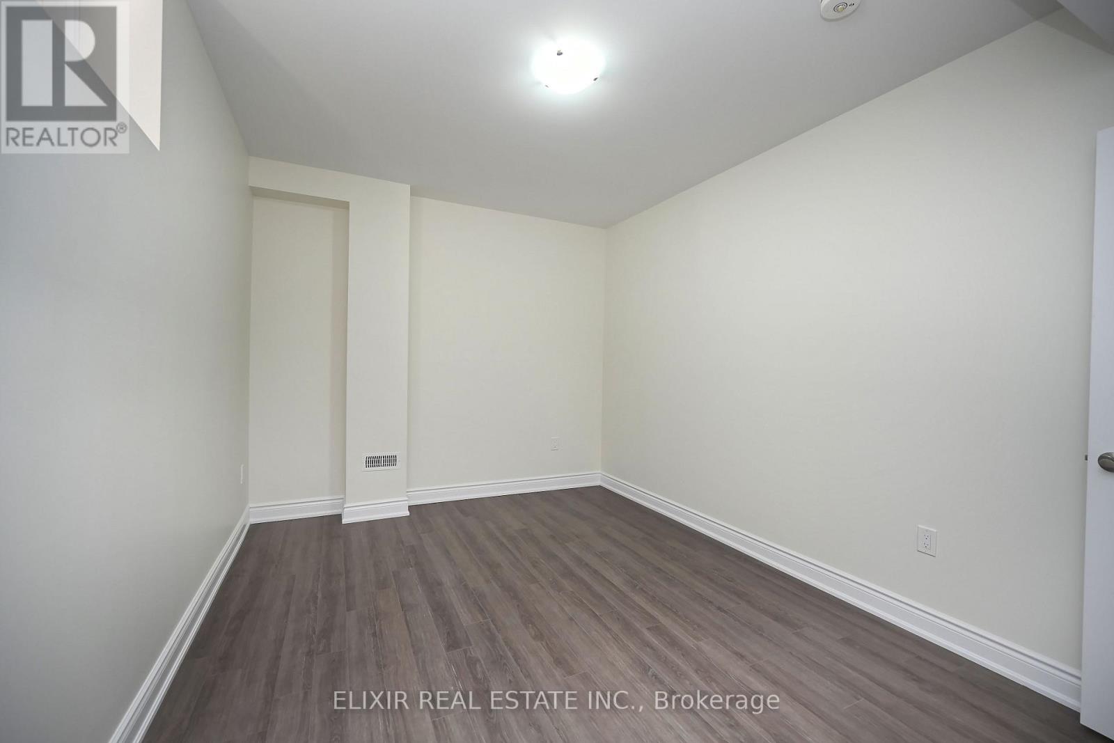 46 Mevira Gardens, Oakville, Ontario  L6H 0Z6 - Photo 27 - W12689906