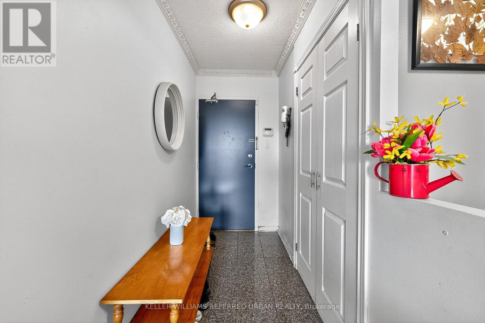 401 - 1881 Jane Street, Toronto, Ontario  M9N 3S7 - Photo 2 - W12689920