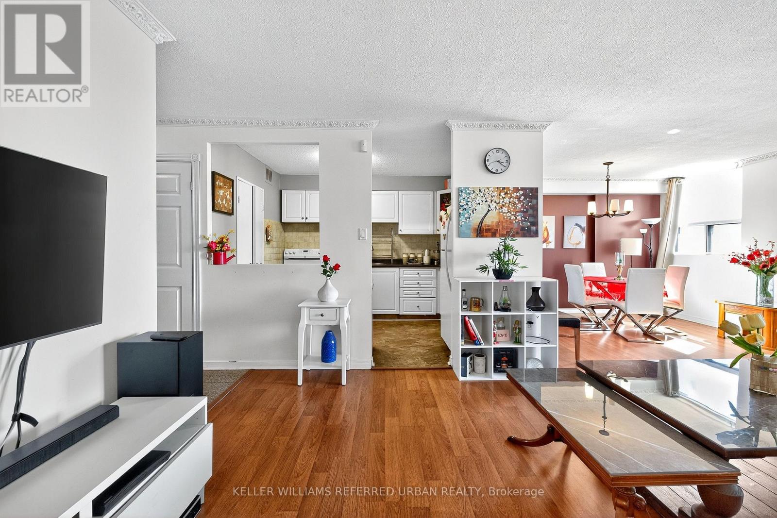 401 - 1881 Jane Street, Toronto, Ontario  M9N 3S7 - Photo 6 - W12689920